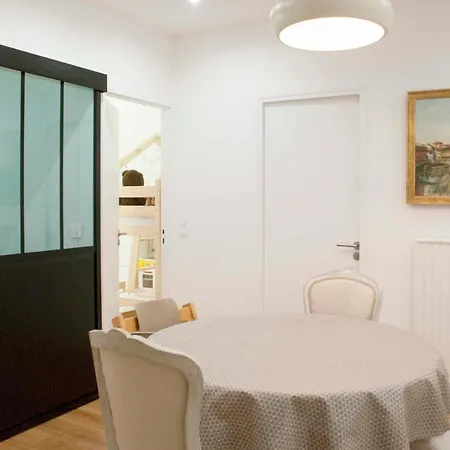 Charming Near Montparnasse Apartment Paris